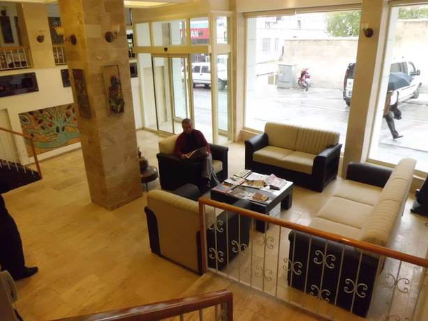 Imagen de los interiores del Hotel Utkubey. Foto 11