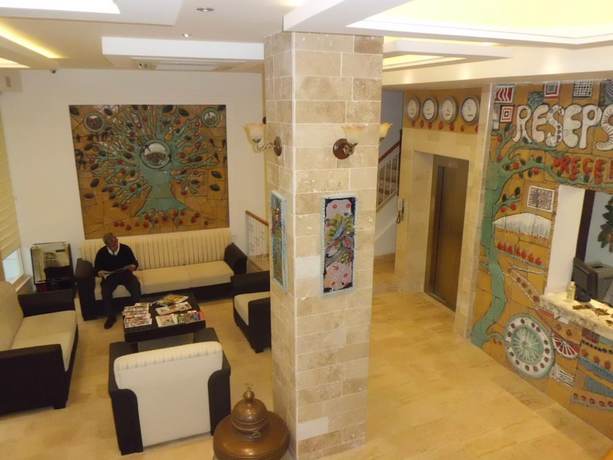 Imagen de los interiores del Hotel Utkubey. Foto 19