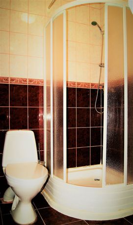 Imagen de la habitación del Hotel Utomlennye Solntsem. Foto 6
