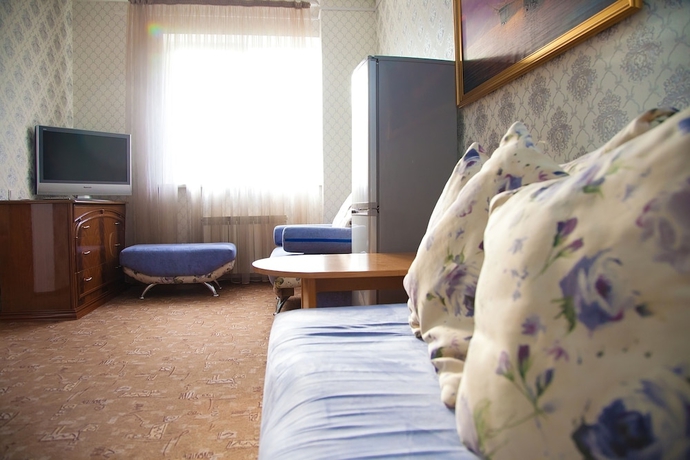 Imagen de la habitación del Hotel Utomlyonnye Solntsem. Foto 2
