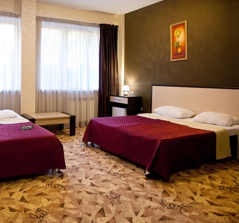 Imagen de la habitación del Hotel Utomlyonnye Solntsem. Foto 4