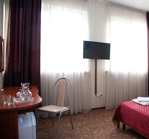 Imagen de la habitación del Hotel Utomlyonnye Solntsem. Foto 7
