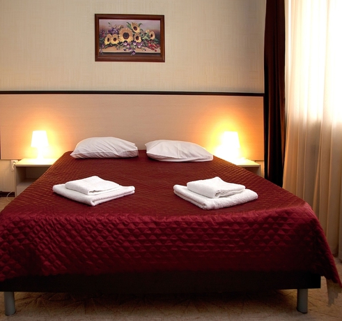 Imagen de la habitación del Hotel Utomlyonnye Solntsem. Foto 8