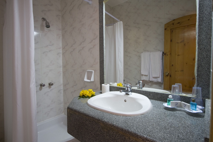 Imagen de la habitación del Hotel Utopia Beach Club. Foto 7