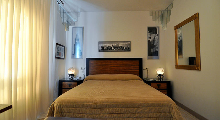 Imagen de la habitación del Hotel Utopía, Benalup - Casas Viejas. Foto 9