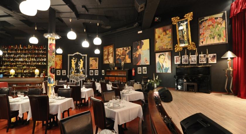 Imagen del bar/restaurante del Hotel Utopía, Benalup - Casas Viejas. Foto 3