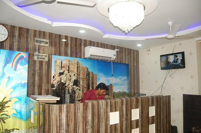 Imagen general del Hotel Utsav Residency. Foto 15