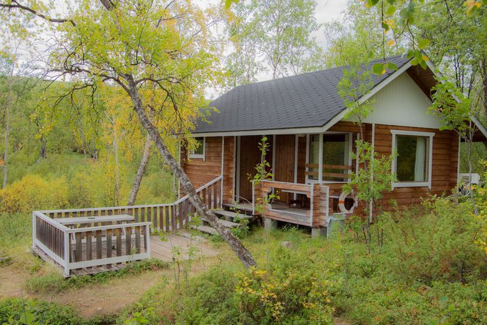 Imagen de los exteriores del Hotel Utsjoki. Foto 15