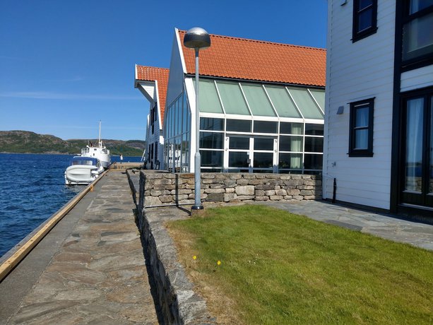 Imagen de los exteriores del Hotel Utstein Klosterl. Foto 17