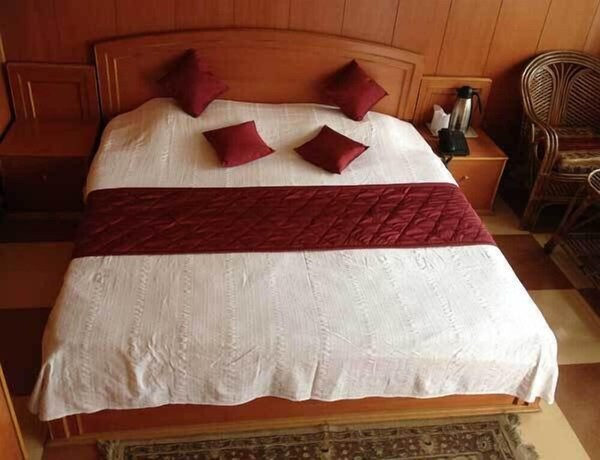 Imagen de los interiores del Hotel Uttarakhand. Foto 6