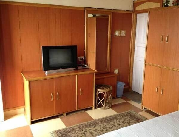 Imagen de la habitación del Hotel Uttarakhand. Foto 4