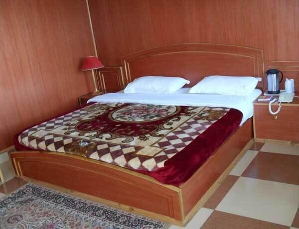 Imagen de los interiores del Hotel Uttarakhand. Foto 8