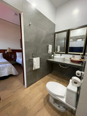 Imagen general del Hotel Uttsa Inn. Foto 6