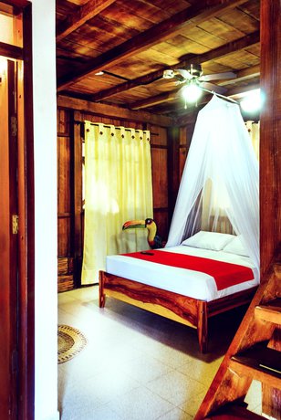 Imagen de la habitación del Hotel Utuane. Foto 3
