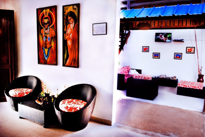 Imagen de los interiores del Hotel Utuane. Foto 20