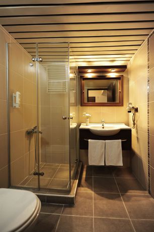 Imagen de los interiores del Hotel &Uuml;st&uuml;n Otel Alsancak. Foto 13