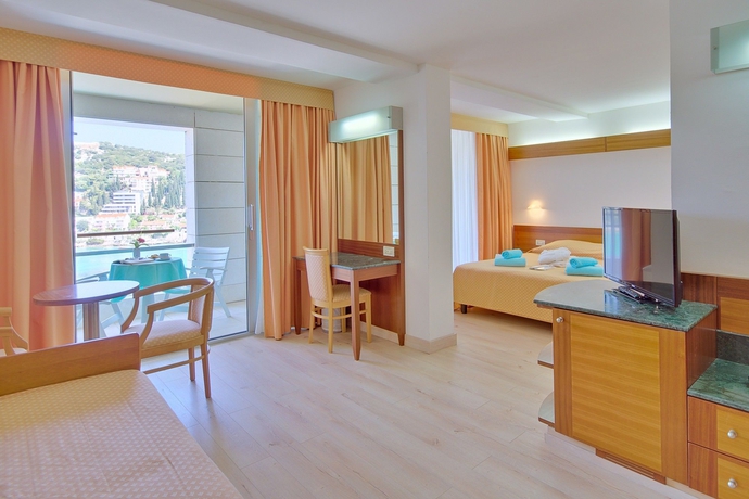 Imagen de la habitación del Hotel Uvala. Foto 4