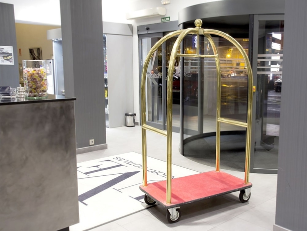 Imagen de los interiores del Hotel Uve Alcobendas. Foto 9