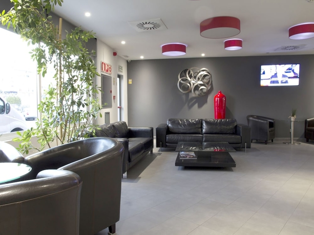 Imagen de los interiores del Hotel Uve Alcobendas. Foto 14