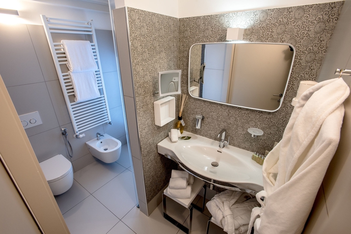 Imagen de la habitación del Hotel Uve Rooms and Wine Bar. Foto 15