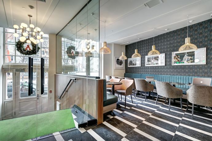 Imagen del bar/restaurante del Hotel Uville Montreal. Foto 2