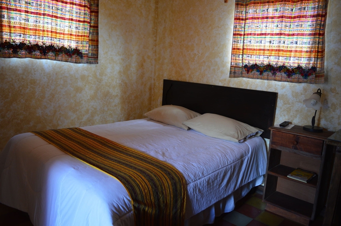 Imagen de la habitación del Hotel Uxlabil Antigua Galer&iacute;a. Foto 6