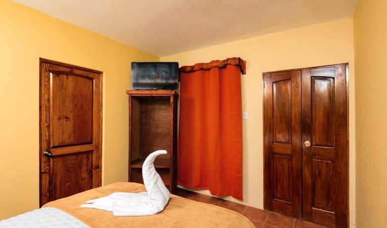 Imagen de la habitación del Hotel Uxlanik. Foto 16