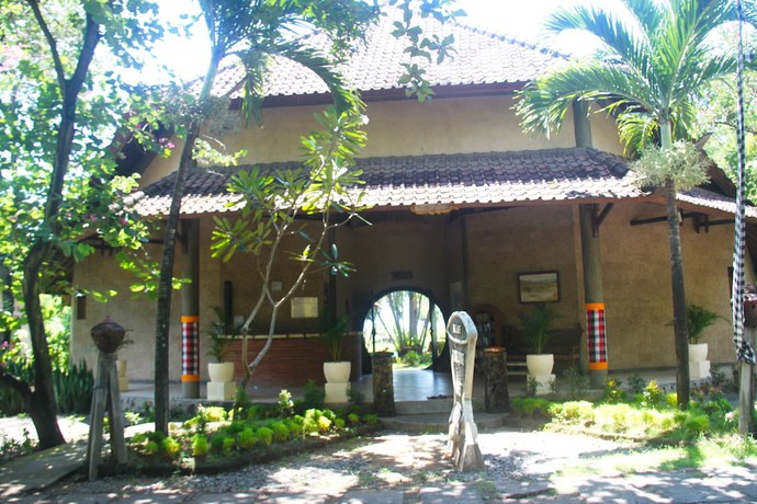 Imagen de los interiores del Hotel Uyah Amed and Spa Resort. Foto 20