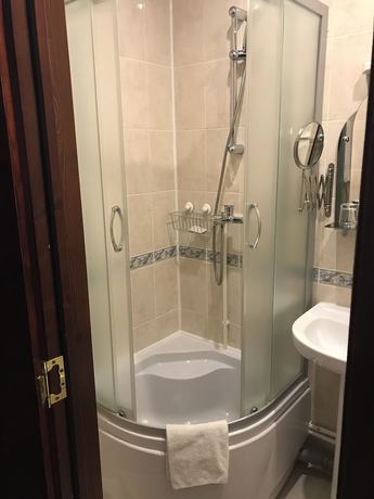Imagen de la habitación del Hotel Uyut, Serguiev Posad. Foto 6