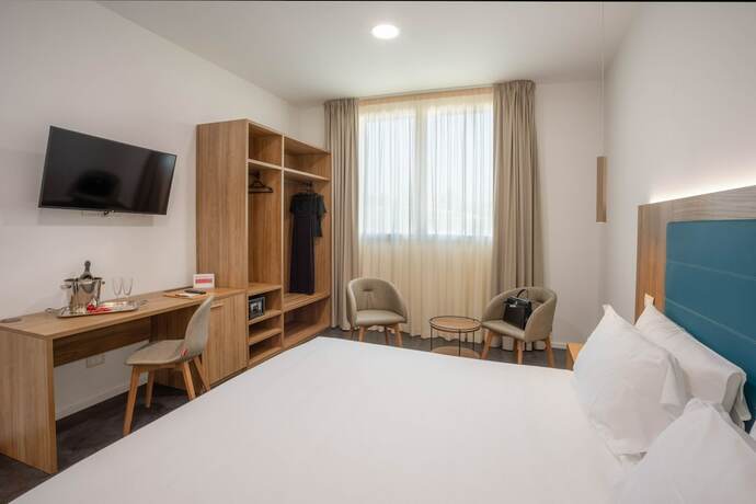 Imagen de la habitación del Hotel V, ANCONA. Foto 15