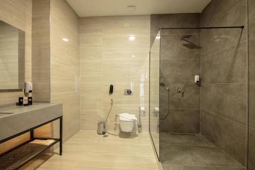 Imagen de la habitación del Hotel V Center. Foto 20
