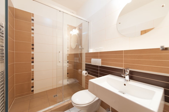 Imagen de la habitación del Hotel V Centru. Foto 13