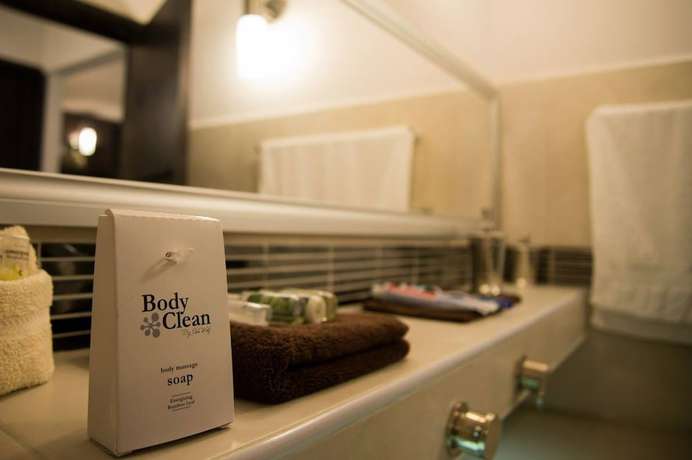 Imagen de la habitación del Hotel V. Foto 2