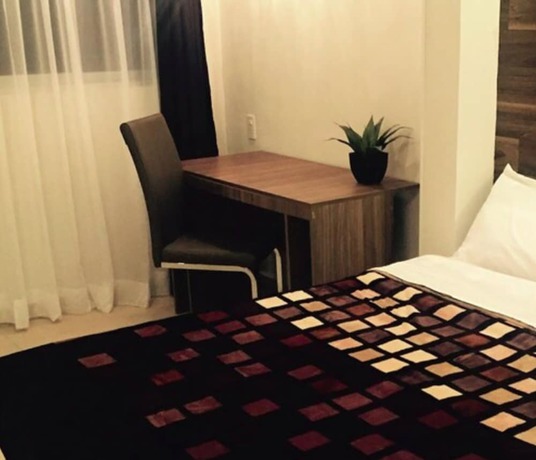 Imagen de la habitación del Hotel V. Foto 19