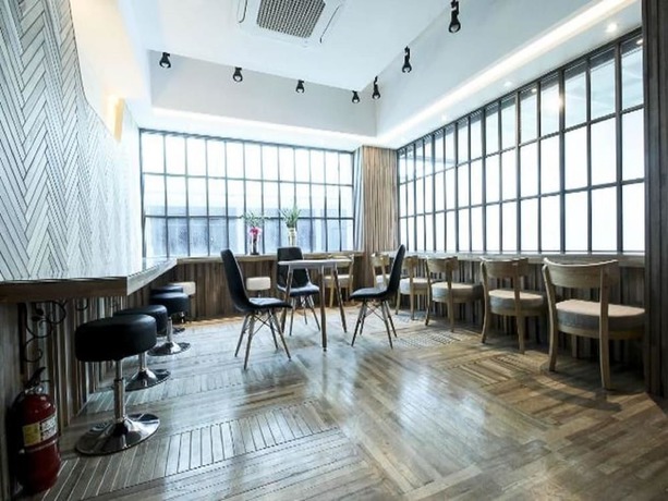 Imagen del bar/restaurante del Hotel V, Gangseo-Gu. Foto 5