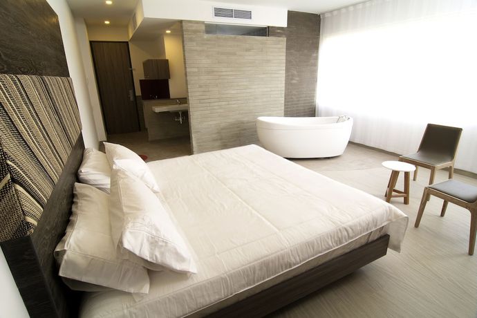Imagen de la habitación del Hotel V Grand Hotel, a member of Radisson Individuals. Foto 10