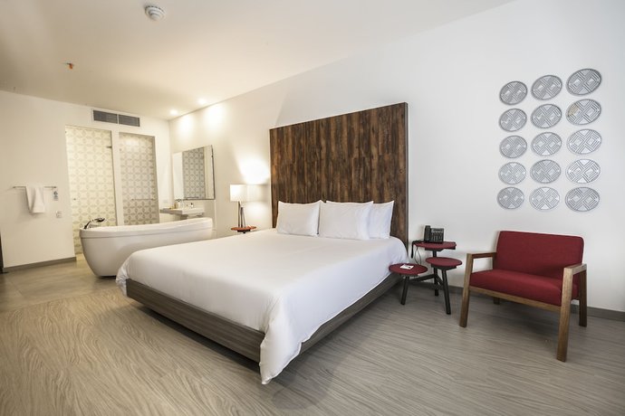 Imagen de la habitación del Hotel V Grand Hotel, a member of Radisson Individuals. Foto 19