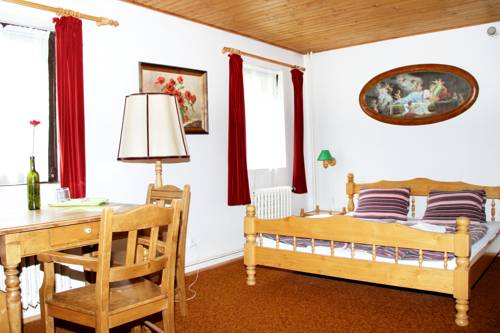 Imagen de la habitación del Hotel V Nebi. Foto 7