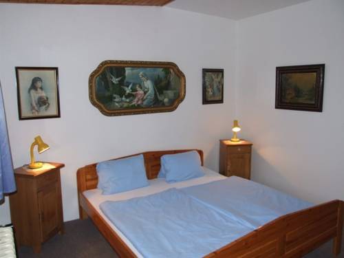 Imagen de la habitación del Hotel V Nebi. Foto 12