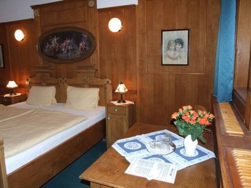 Imagen de la habitación del Hotel V Nebi. Foto 16