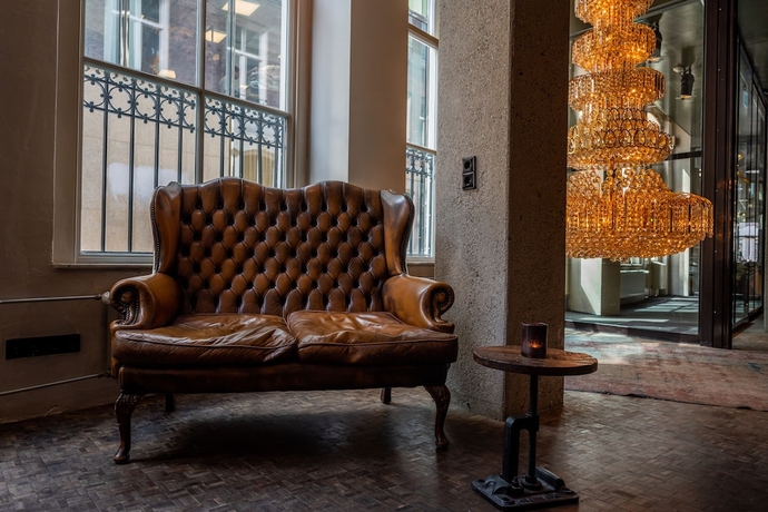 Imagen de los interiores del Hotel V Nesplein. Foto 19