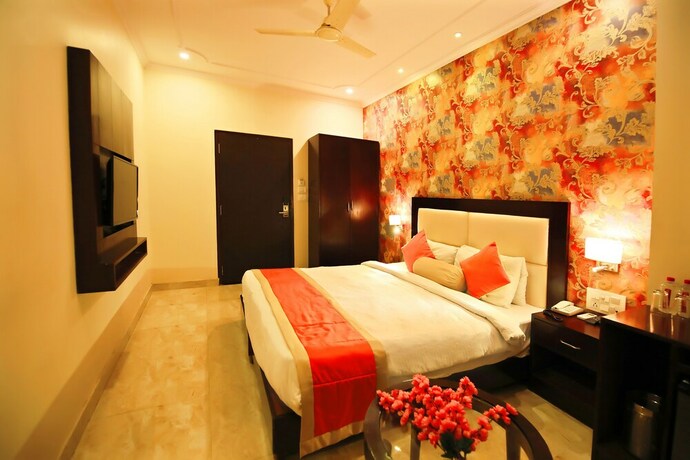 Imagen de la habitación del Hotel V One Pride, JAIPUR. Foto 17