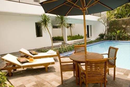 Imagen general del Hotel V Residence Kemang. Foto 3