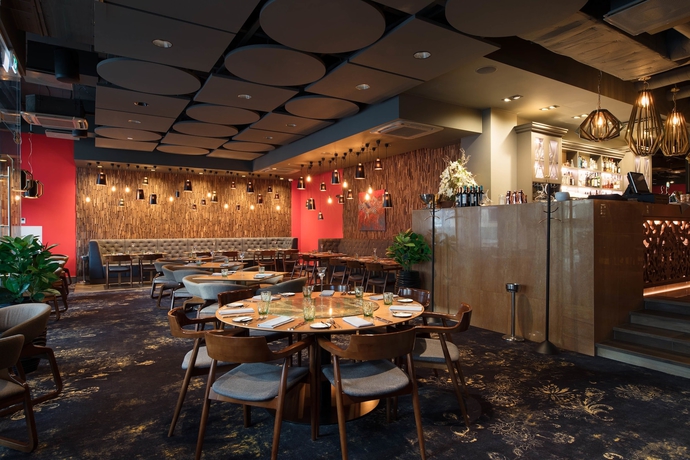 Imagen del bar/restaurante del Hotel V Spa and Conference. Foto 2