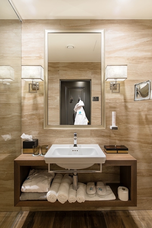 Imagen de la habitación del Hotel V Spa and Conference. Foto 9