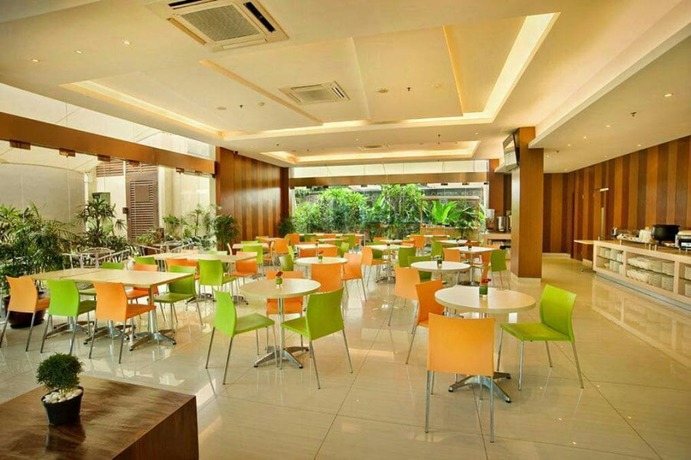 Imagen del bar/restaurante del Hotel V Tebet, Jakarta. Foto 2