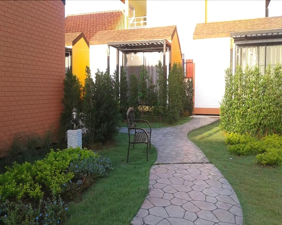 Imagen de los exteriores del Hotel V Village. Foto 15