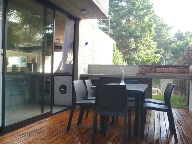 Imagen de los exteriores del Hotel V and D Casas Mar Azul. Foto 10