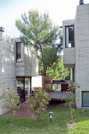 Imagen de los exteriores del Hotel V and D Casas Mar Azul. Foto 12