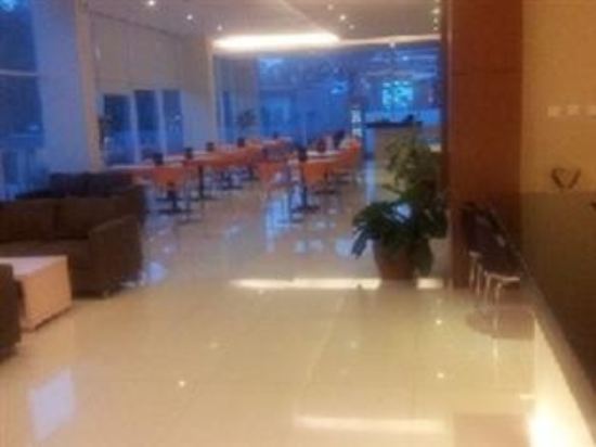 Imagen general del Hotel V and Residence Bandung. Foto 12